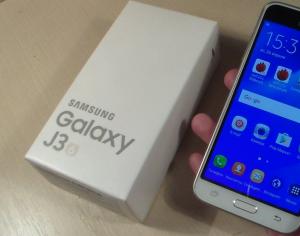 Бюджетный смартфон с хорошим экраном - Samsung Galaxy J3 (2016) Мобильный телефон samsung j3